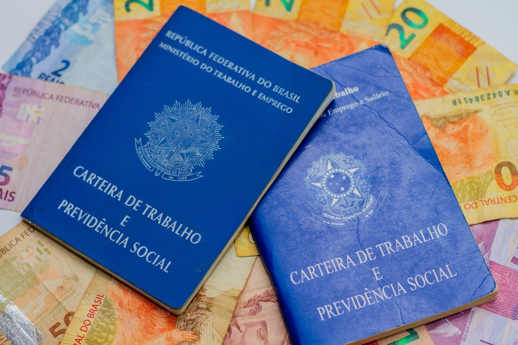 Saiba como ficam suas férias vencidas e demais valores ao sair da empresa