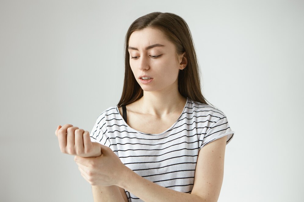 Alergia a Bijuterias? Saiba Como Evitar Irritações e Proteger Sua Pele
