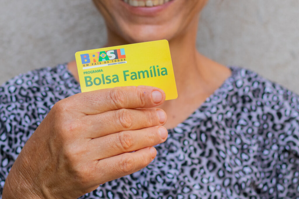 Bolsa Família 2025: calendário e valores; fique por dentro das datas de pagamento