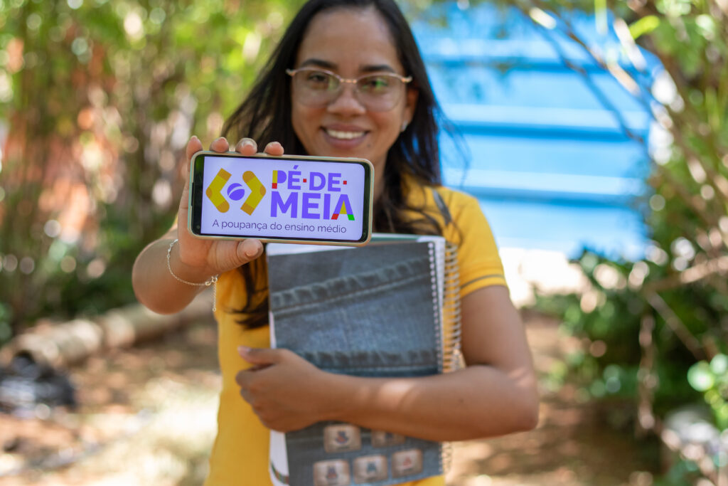 Calendário e Benefícios do Programa Pé-de-Meia em 2025