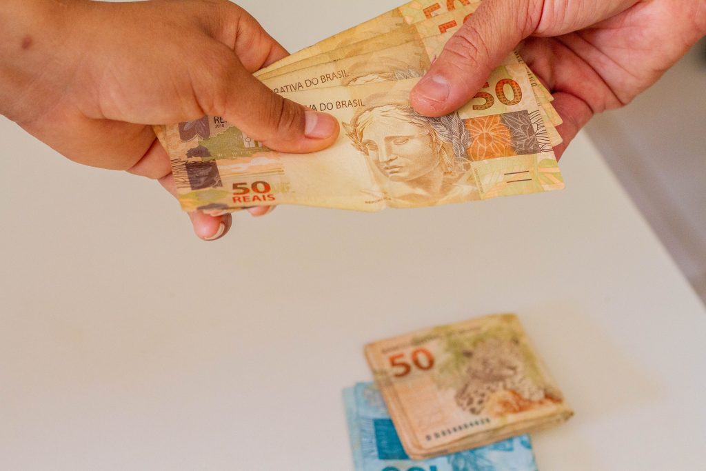 Bolsa Trabalho 2025: R$ 540 Mensais e Capacitação