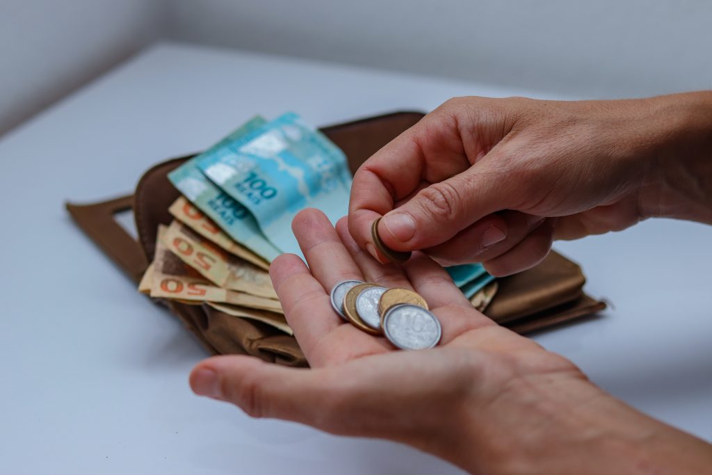 Governo oferece auxílio financeiro de até R$ 2.490 para atletas