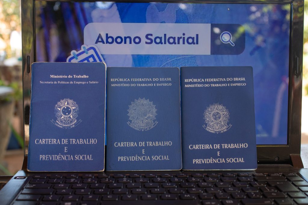 Você trabalhou em 2023? Descubra se tem direito ao Abono Salarial