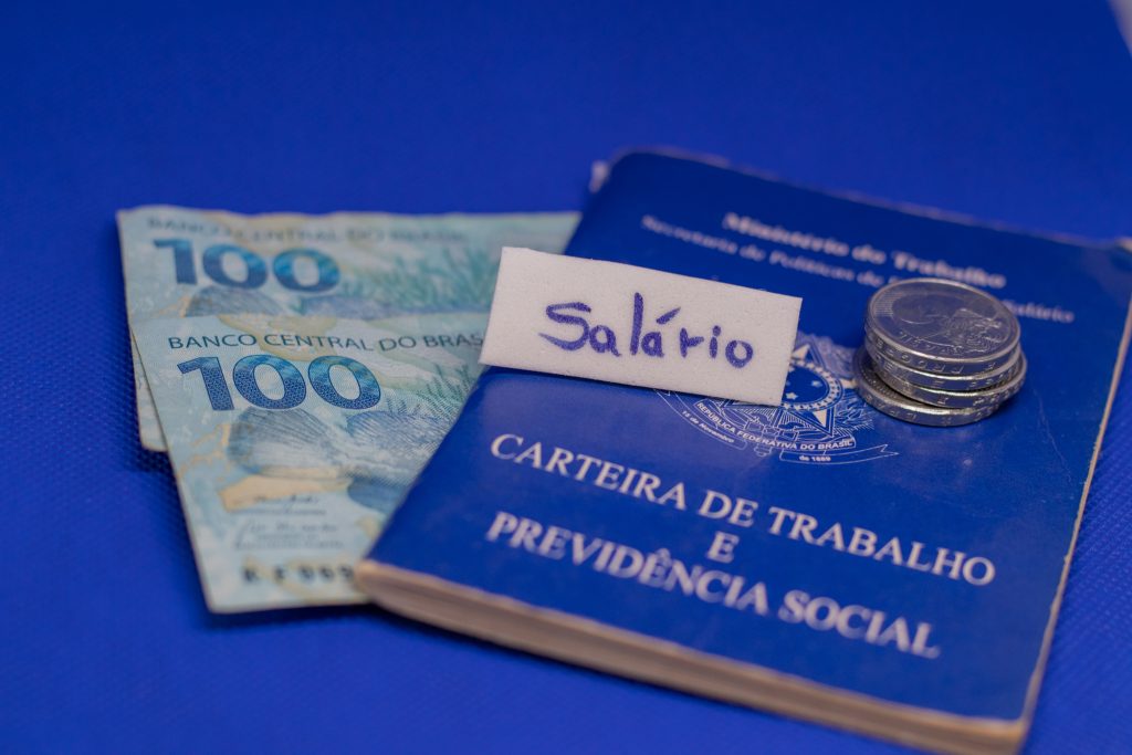 Salário Mínimo: O Que Muda Com o Reajuste de 2025?