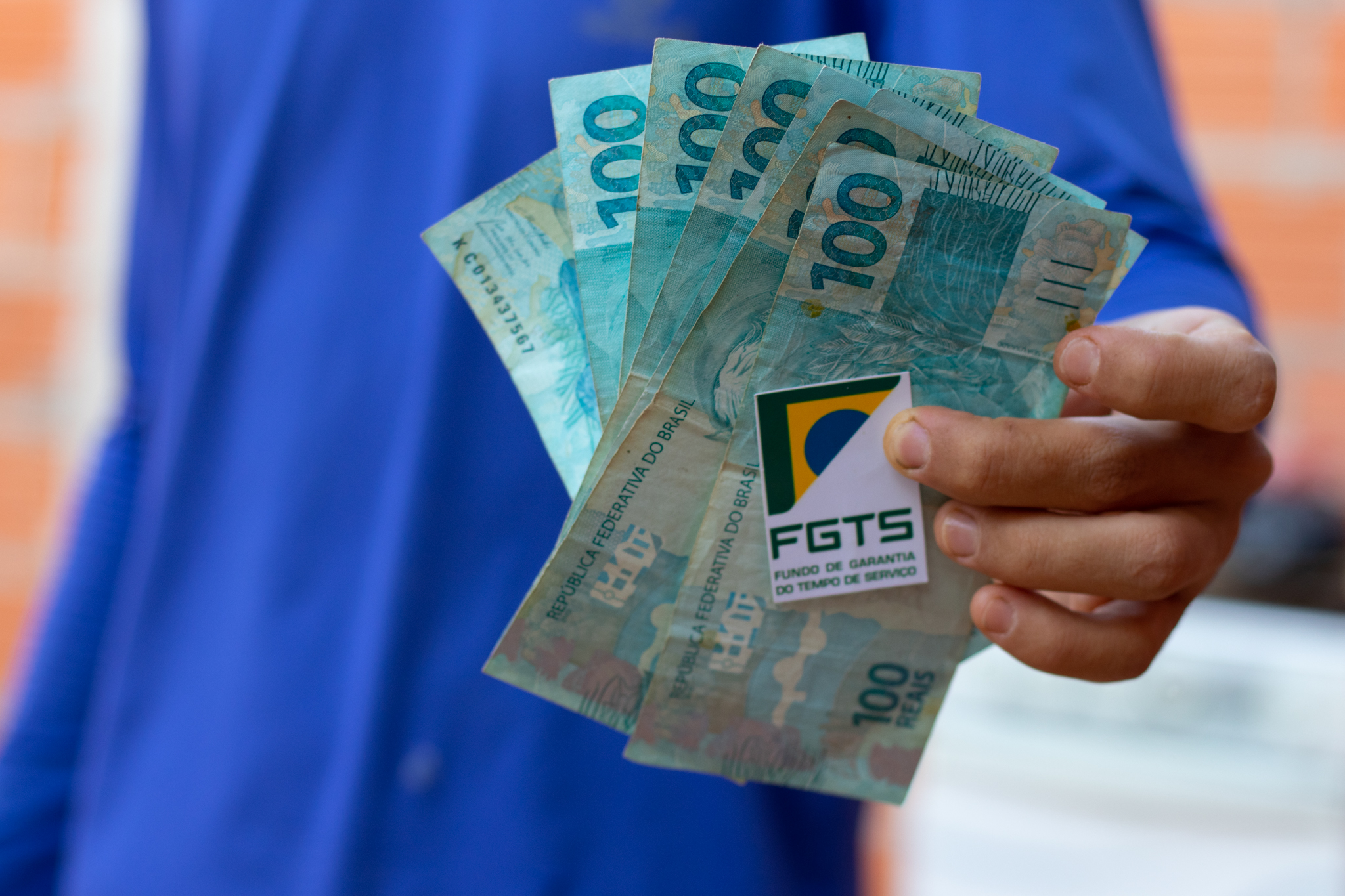 Trabalhadores Sem Saque do FGTS em 1 Ano Podem Receber Até R$ 6,2 Mil