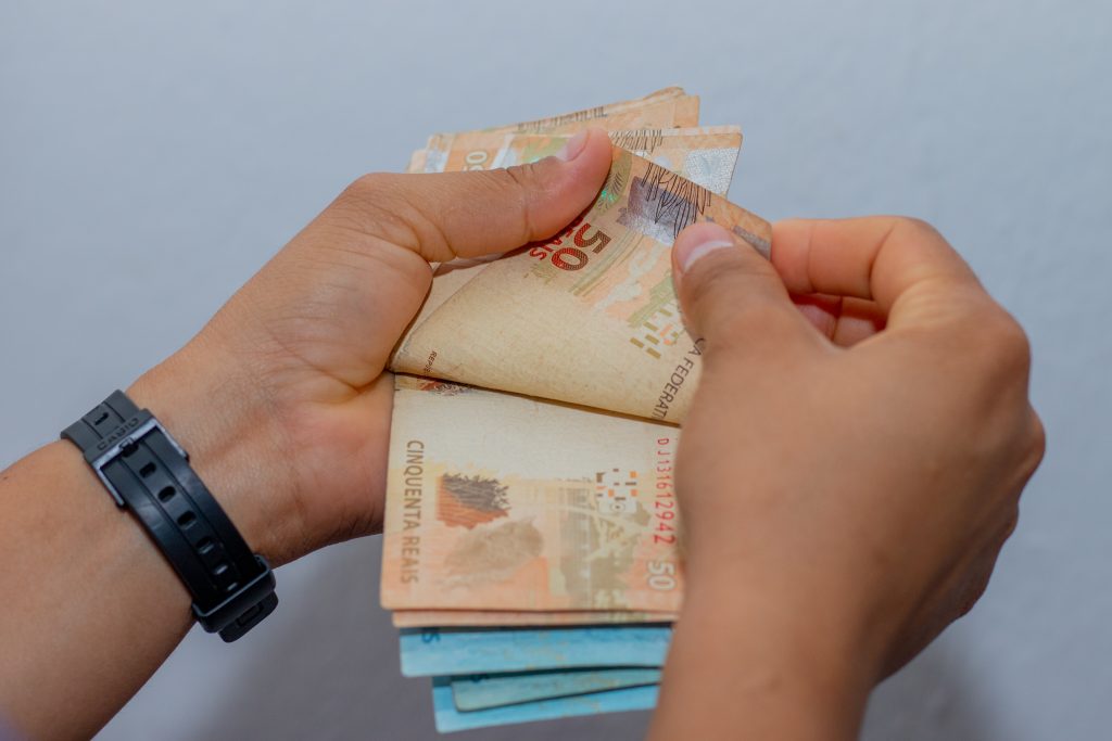 Auxílio de até R$ 200 para Famílias Cadastradas