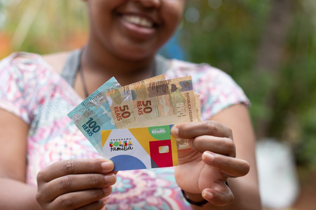 Bolsa Família de Março: Pagamentos Extras e Benefícios