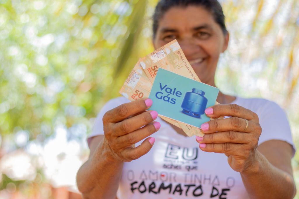 Como Solicitar o Auxílio-gás e Garantir seu Benefício em Fevereiro