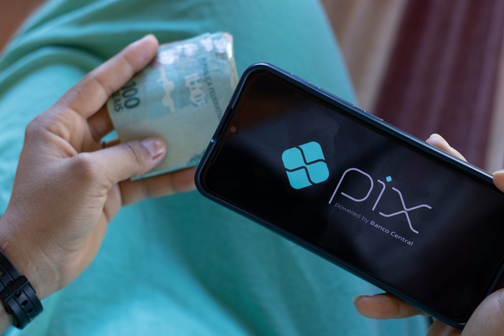 Cuidado com Golpes no Pix: Como Se Proteger e Evitar Prejuízos