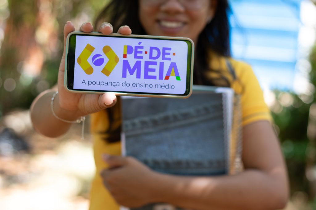 GRANA EXTRA! Novos estudantes podem receber pelo Programa Pé-de-Meia em 2025