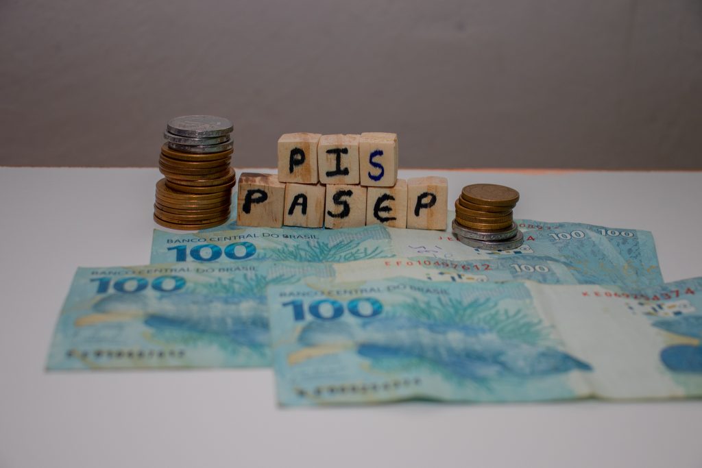 Novos Pagamentos do PIS 2025: Descubra se Você Tem Direito ao Abono