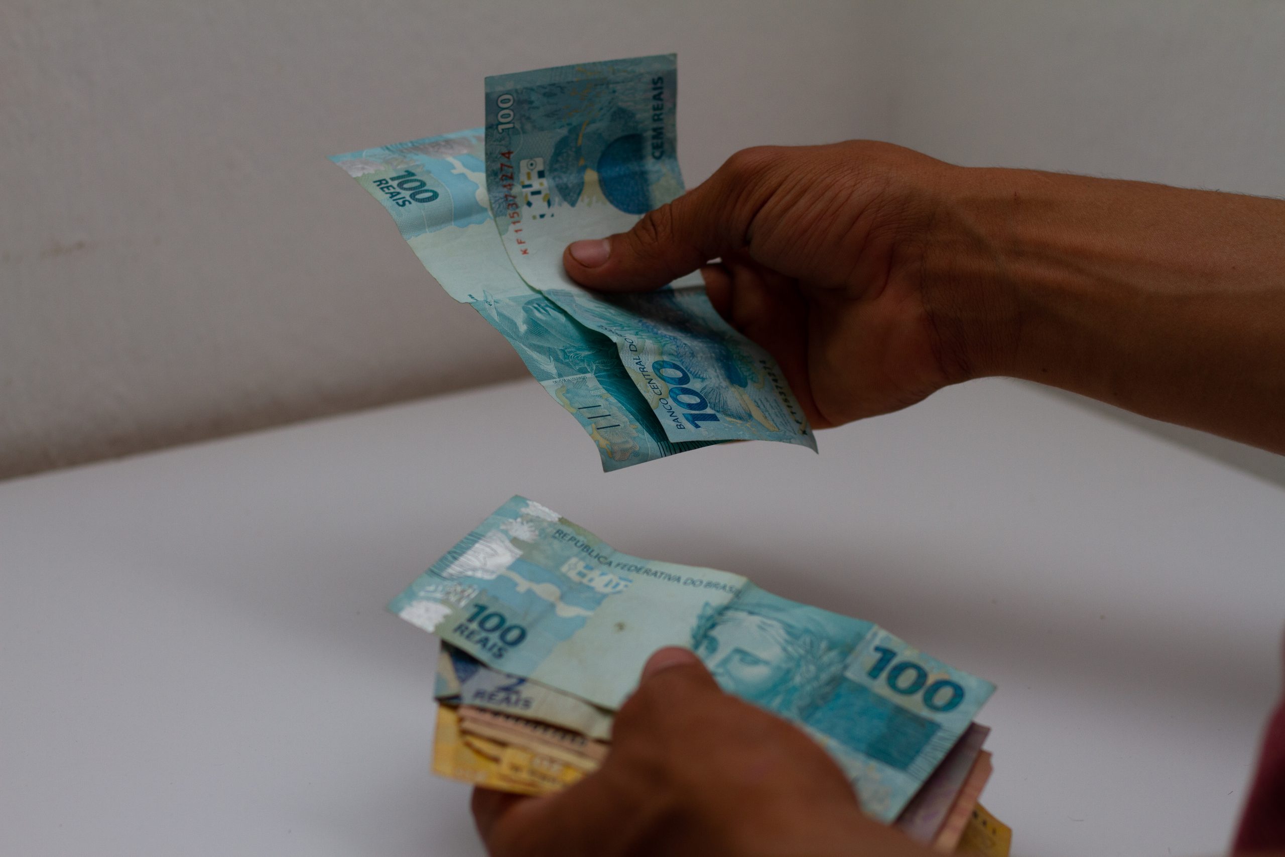 Governo Libera Novo Auxílio de 300 Reais: Descubra Como Receber