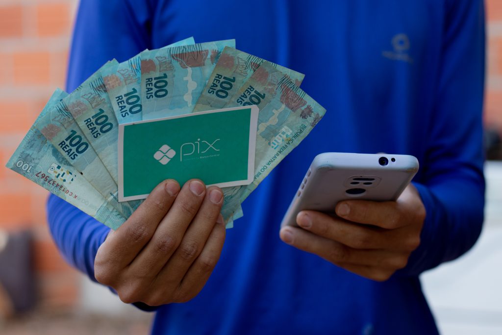 Chaves Pix serão bloqueadas; veja quem pode ser afetado