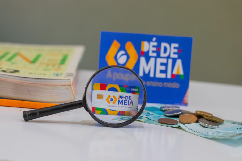 Pagamento do Pé-de-Meia Não Caiu? Entenda os Motivos