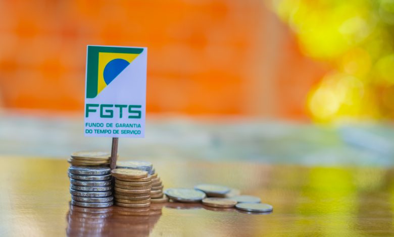 Antecipação do FGTS: Especialistas Alertam sobre Riscos para Trabalhadores