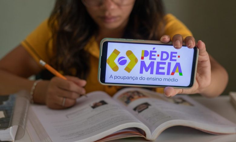 Todos os Estudantes do Ensino Médio Recebem Pé-de-Meia? Veja Quem Fica de Fora do Pagamento!