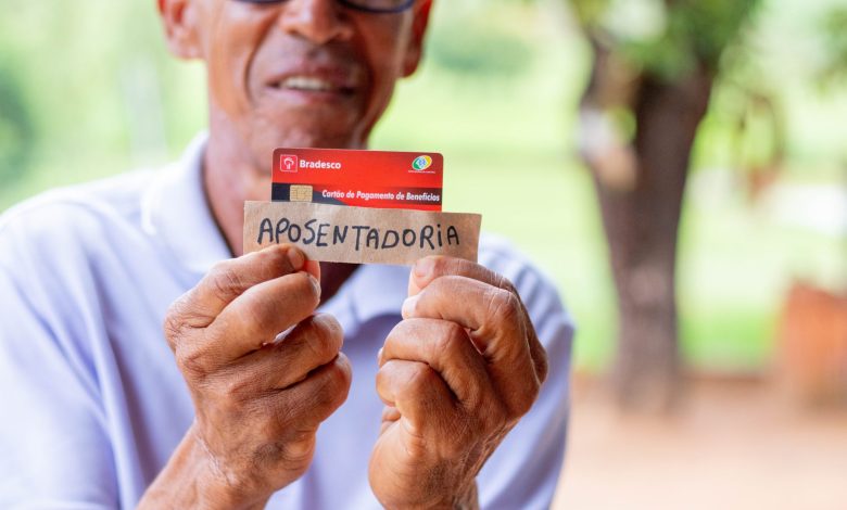 BPC ou Aposentadoria? Opções para Idosos com Mais de 60 Anos