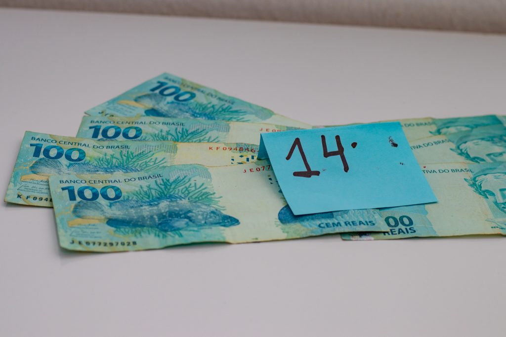 Abono Salarial 2025: Descubra se Você Tem Direito a Esse 14º Salário