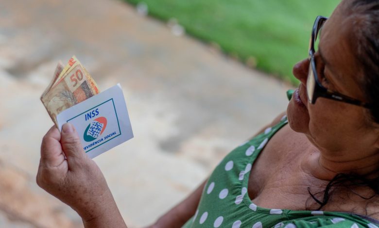 INSS: Liberação de R$ 2 Bilhões em Pagamentos Atrasados