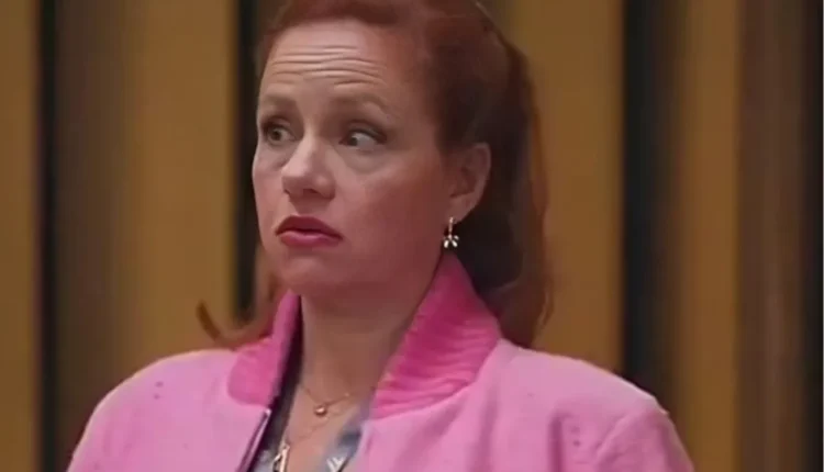 Aldeíde Inicia Romance com Personagem Mais Jovem