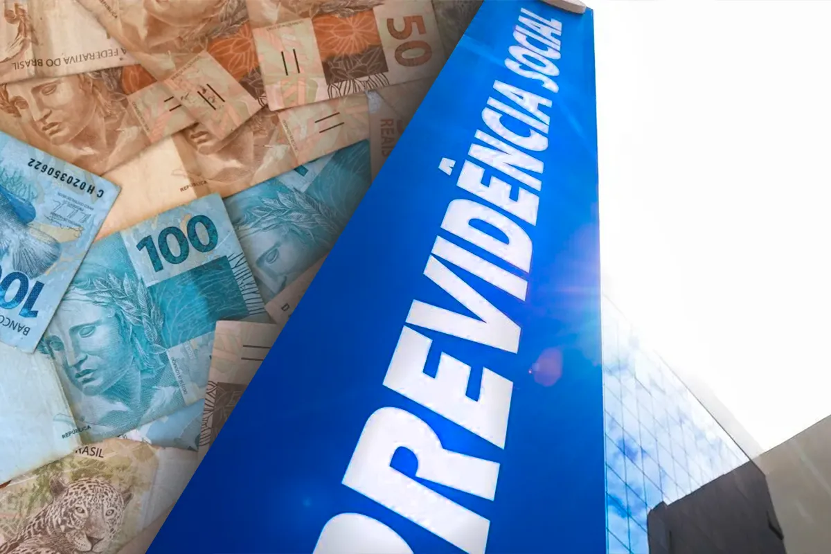 Notas de 50 e 100 reais sobrepostas ao lado de placa azul da Previdência Social com prédio ao fundo.